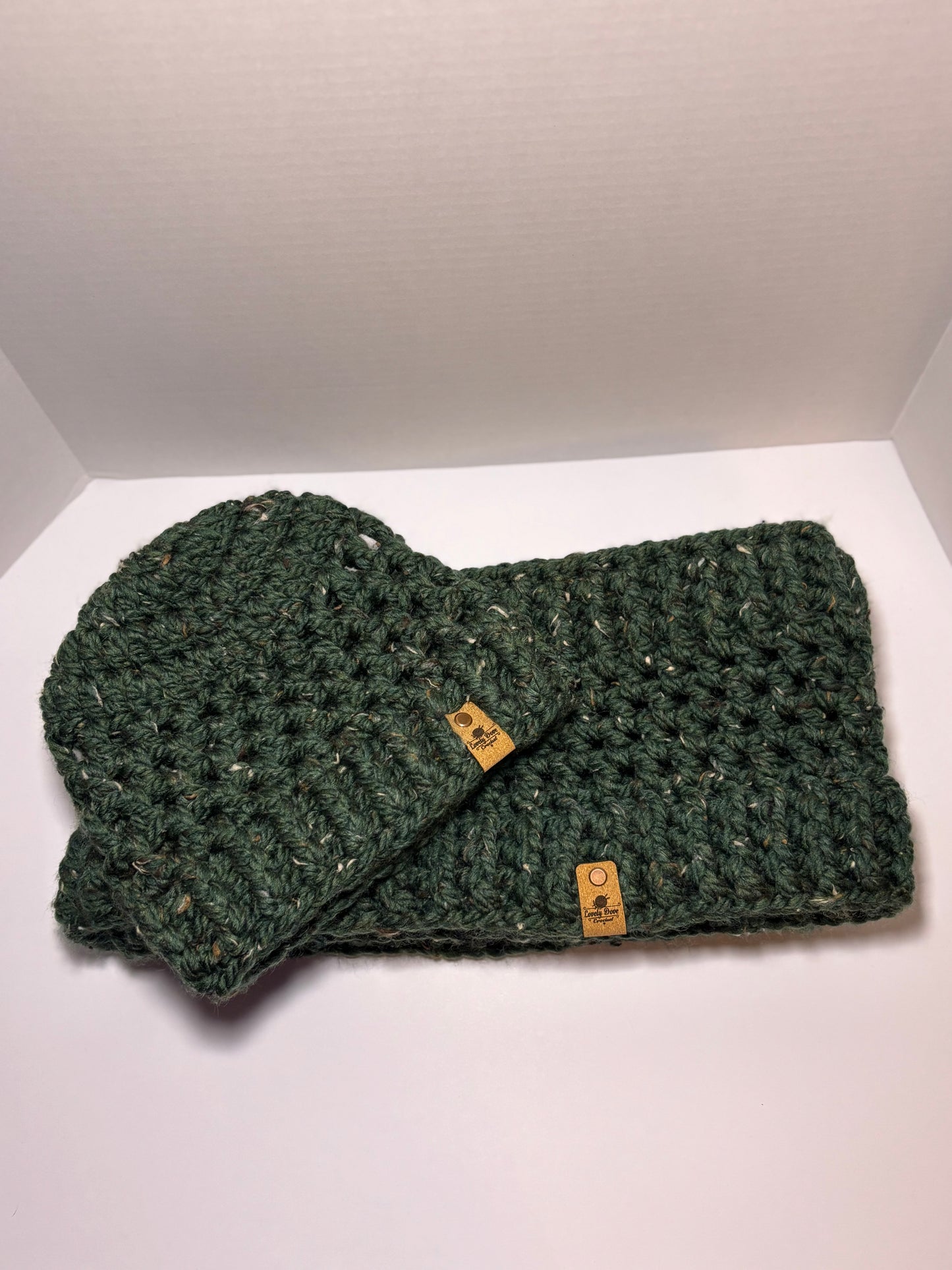Green Tweed Hat & Scarf Set